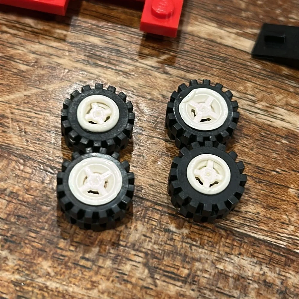 Retired LEGO Set 1496: Rally Car